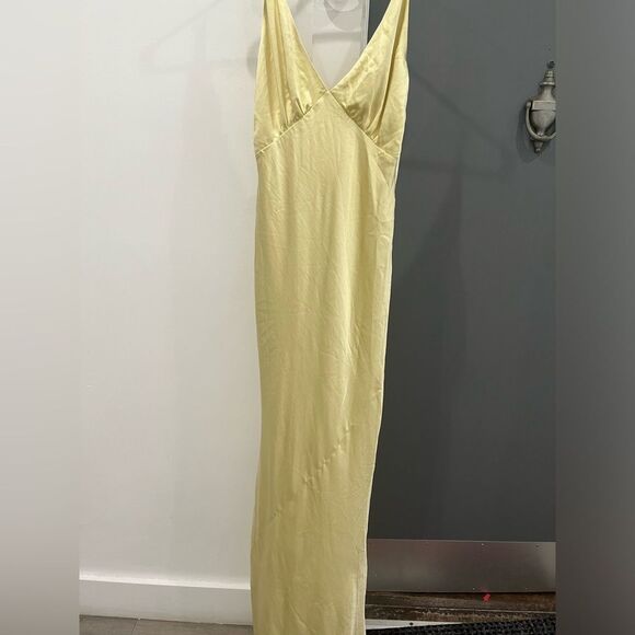 NWT Lovers and Friends Maxi Dress Alani Butter Yellow Gown Wedding Guest size XS - Picture 2 of 10